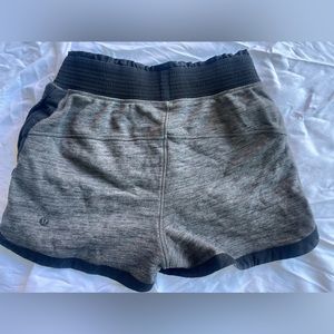 Lululemon Gray Shorts, size 4🤍🫶🏼